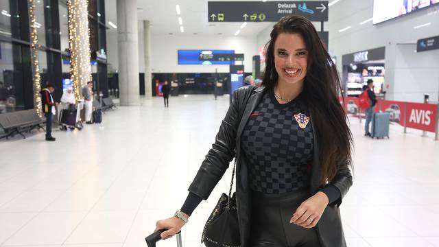 Vatrena navijačica Ivana Knoll vratila se u Zagreb