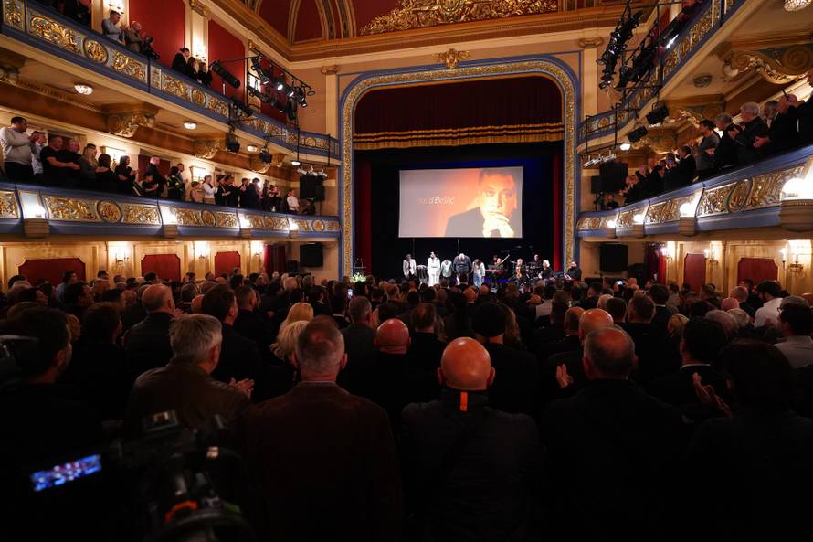 FOTO Emotivna komemoracija: O Halidu pričali njegovi bližnji, mnogi nisu mogli sakriti suze...