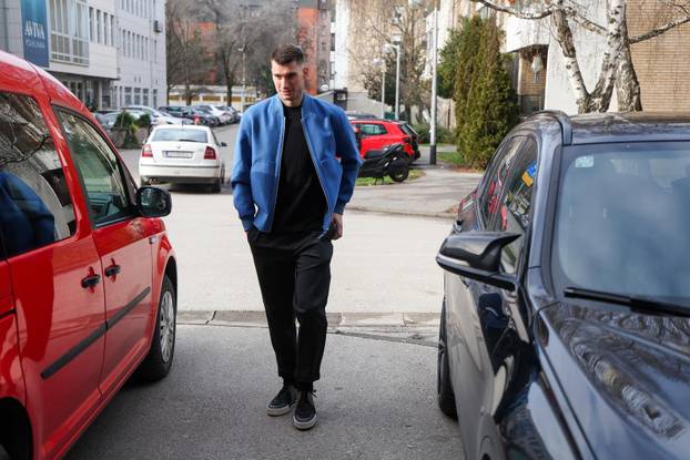 Zagreb: Dominik Livaković dolazi na liječnički pregled