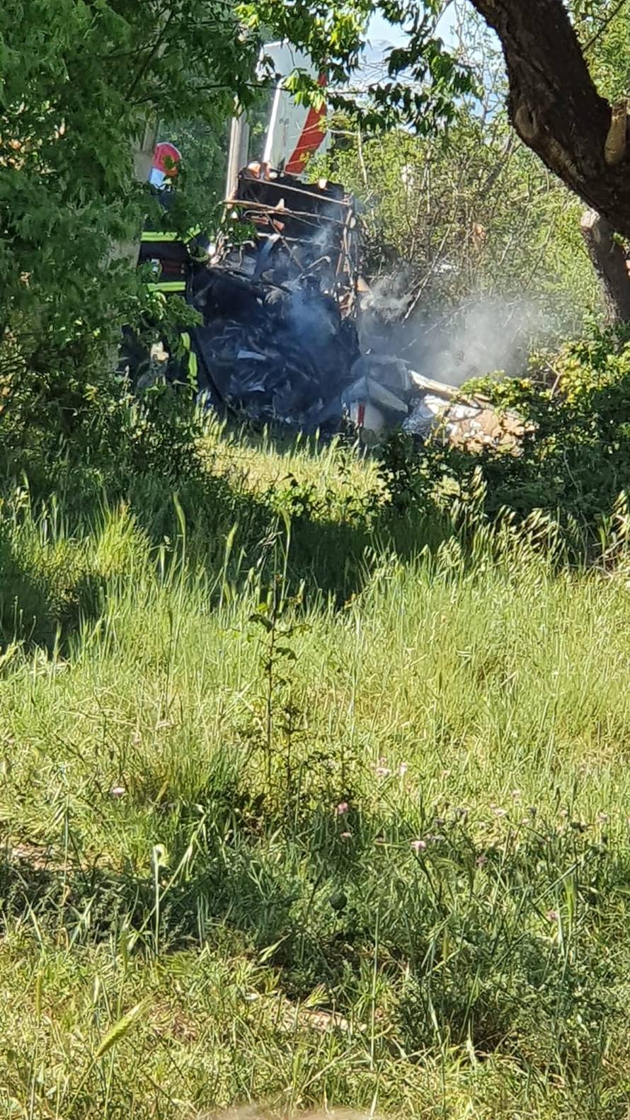 MiG-ovi su padali zbog kvara hidraulike, ali i sudara. U padu školskog aviona poginulo dvoje