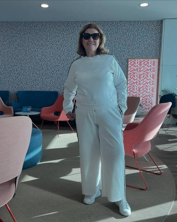 FOTO Mama Cristiana Ronalda nosi komplet od samo 17,99 €