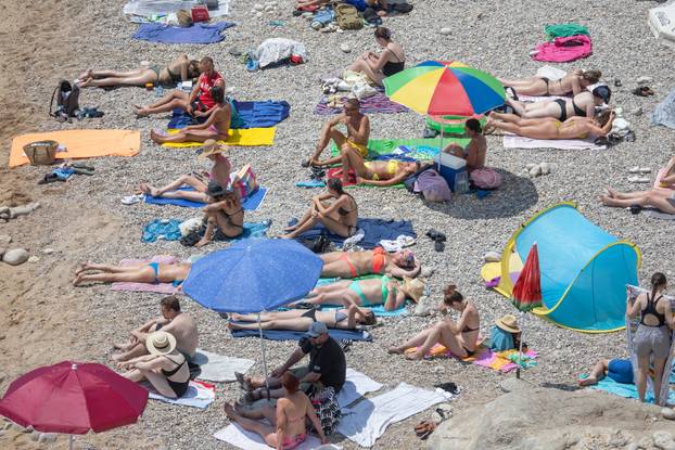 Dubrovnik: More i kupanje najbolji je način za "spas" od sunca i vrućine