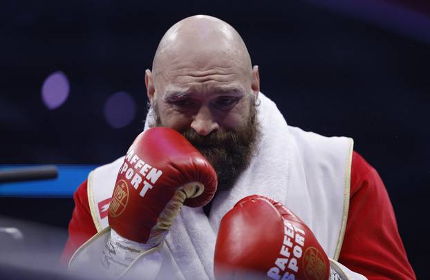 Oleksandr Usyk v Tyson Fury - Heavyweight World Title