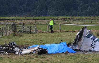 U padu malog zrakoplova poginulo 8  turista i pilot