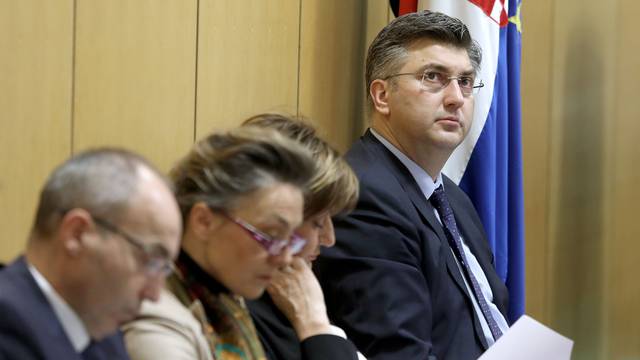 Premijer Plenković i ministri će jednom mjesečno na 'rešetanje'