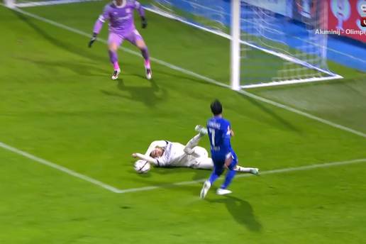 VIDEO Drama na Maksimiru: VAR i sjajni Beljo spasili Dinamo