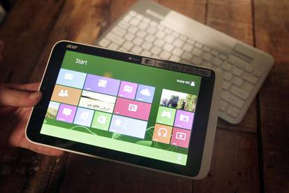 Acer otkrio divovski telefon i najmanji tablet s Windowsima