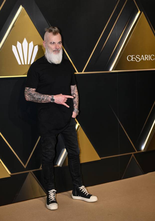 Zagreb: Cesarica gala party