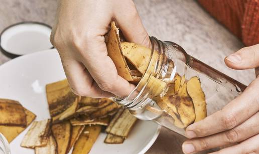 Napravite čaj od kore banane, ali ne za sebe - za kućne biljke