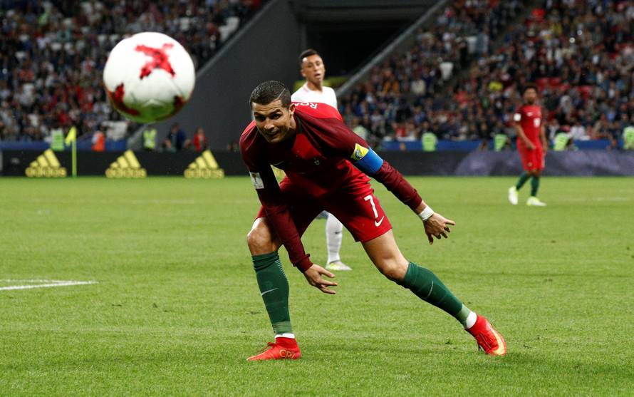Portugal v Chile - FIFA Confederations Cup Russia 2017 - Semi Final