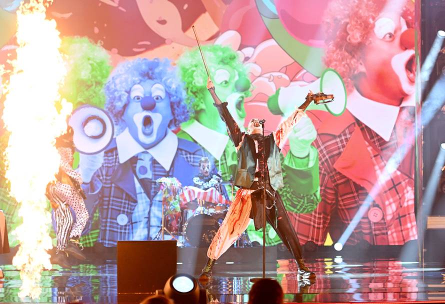 Dora puna adrenalina! Lorena je krvarila, Nižetić ozlijedio prst, a Nipplepeople završio na hitnoj