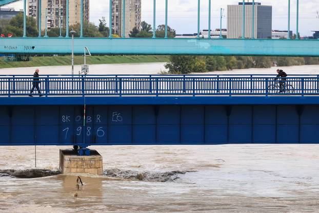 Sava se u Zagrebu izlila iz korita