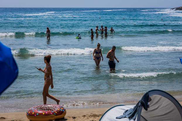 Lumbarda: Pjesčana plaža Pržina na južnoj strani Korčule 