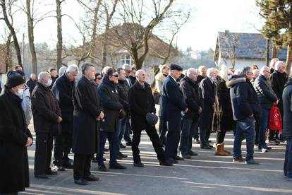 Zagreb:  Posljednji ispraćaj legende Dinama Stjepana Lamze na groblju Mirogoj 