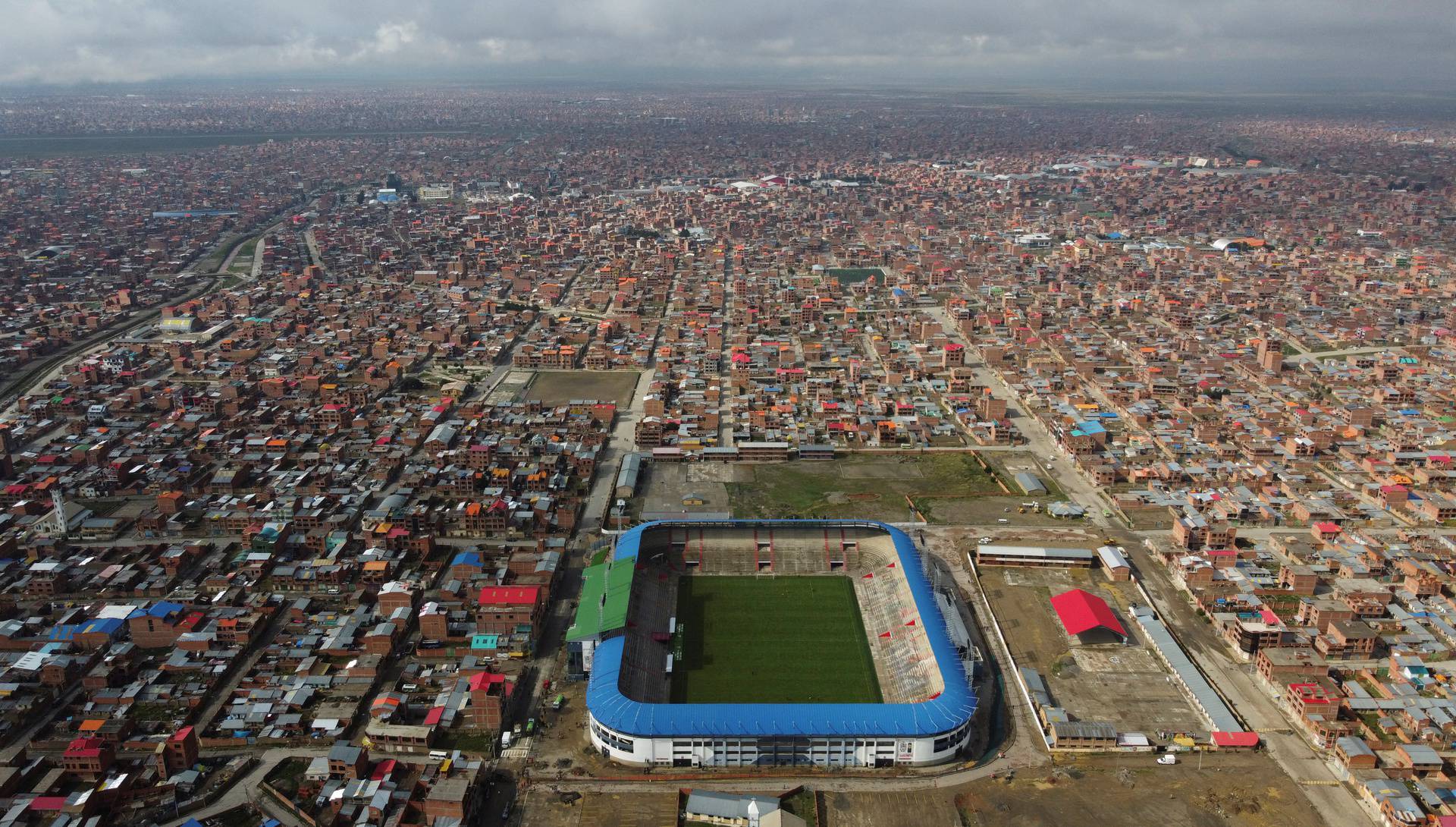 The Villa Ingenio stadium at 4,150 meters above sea level seeks approval to host international matches, in El Alto