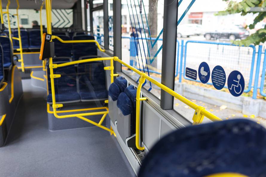 Tomaševi? i ZET predstavili nove niskopodne autobuse na elektri?ni pogon