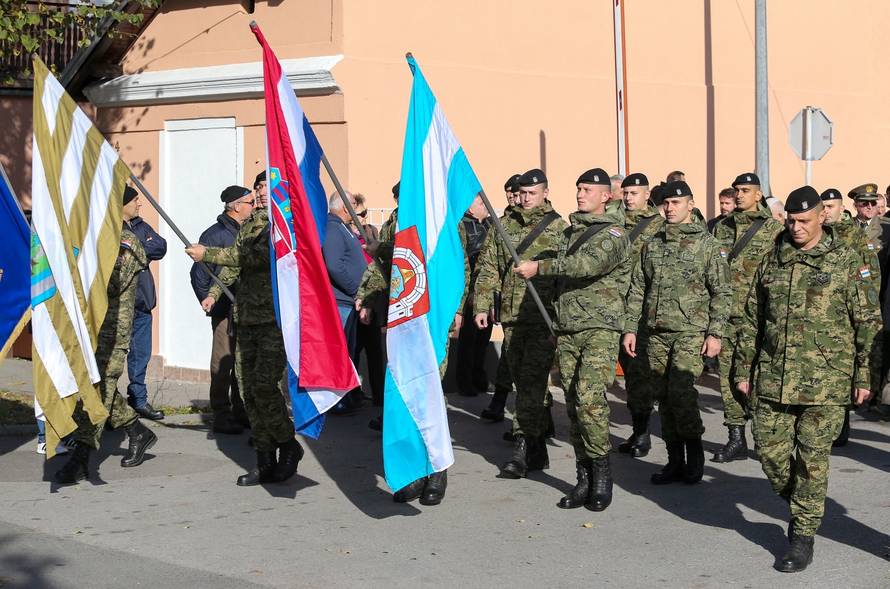 Vukovar: Križni put - Kolona sjećanja na putu prema Memorijalnom groblju