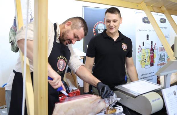 Drniš: Otvoren 9. me?unarodni festival pršuta