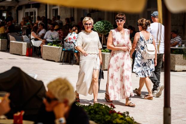 Ulična moda u centru Sinja