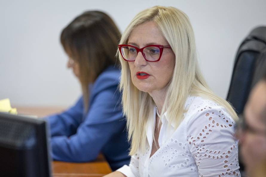 Osijek: Nastavljeno suđenje Damiru Dekaniću