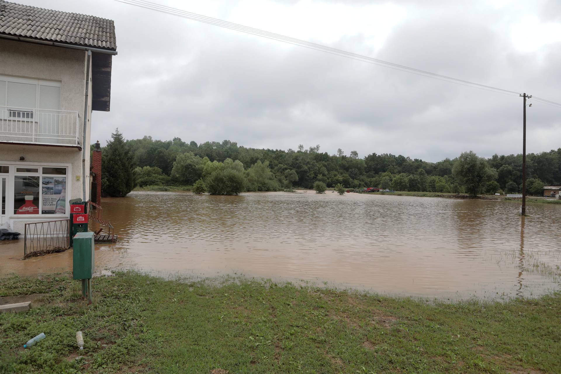 Poplave na području Našica: U nekim mjestima voda je prodrla u kuće