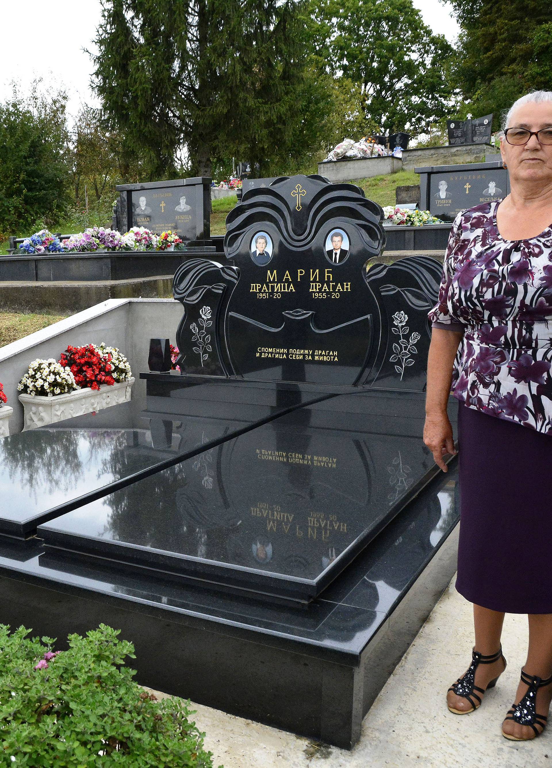 Ziher je ziher! Još dok su živi napravili su sami sebi karmine