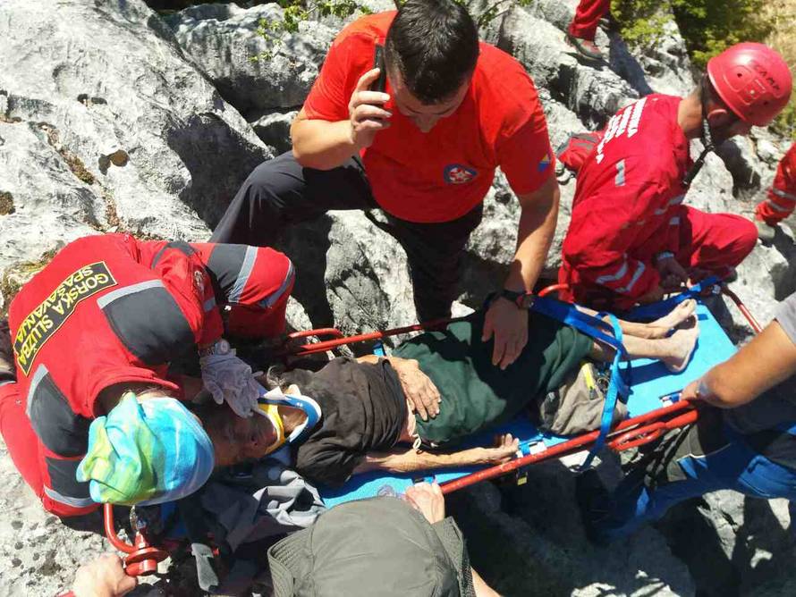 Preživjela! Baka (75) zalutala, pala i  dva dana provela u rupi