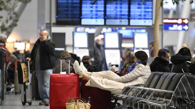 Warning strike at Düsseldorf Airport: Travelers have these rights