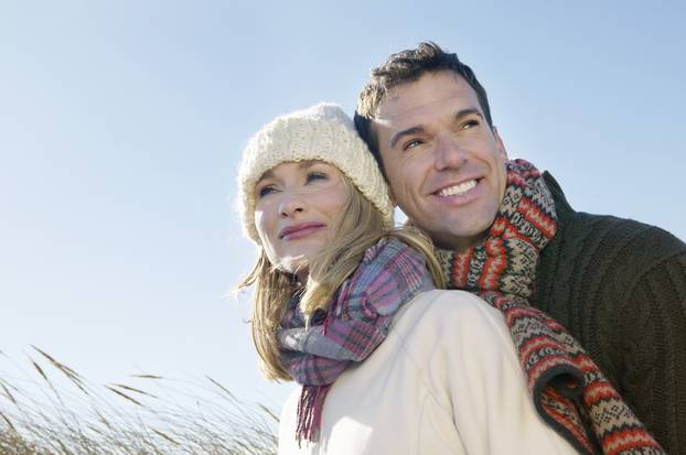 25 znakova da je zaljubljen u vas i 7 da mu se baš i ne sviđate