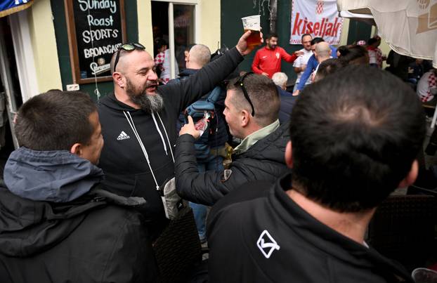 Prag:  Beckett irish  pub, gdje se hrvatski navijaci okupljaju prije utakmice
