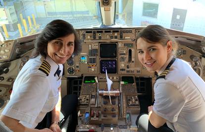 Majka i kćer dominiraju nebom: Upravljanje avionom je 'u krvi'