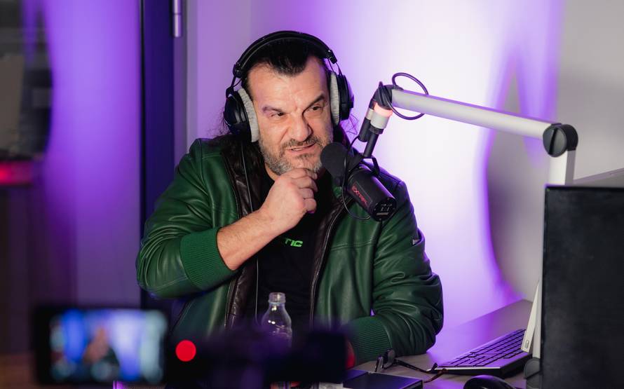 Aca Lukas snimio duet sa Seve: 'Sjajna je pjesma, stvarno je hit'