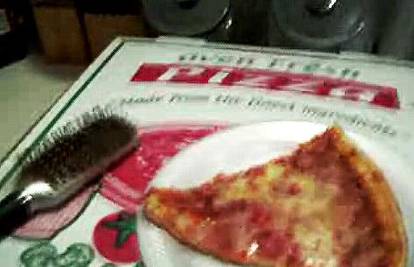 Žena iz šale stavila mužu dlake sa četke u pizzu