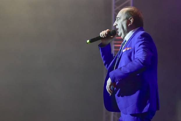 Zadar: Mladen Grdović obilježio 45 obljetnicu karijere koncertom na Višnjiku