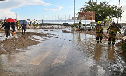 FOTO Pogledajte katastrofalne posljedice poplave u Podgori