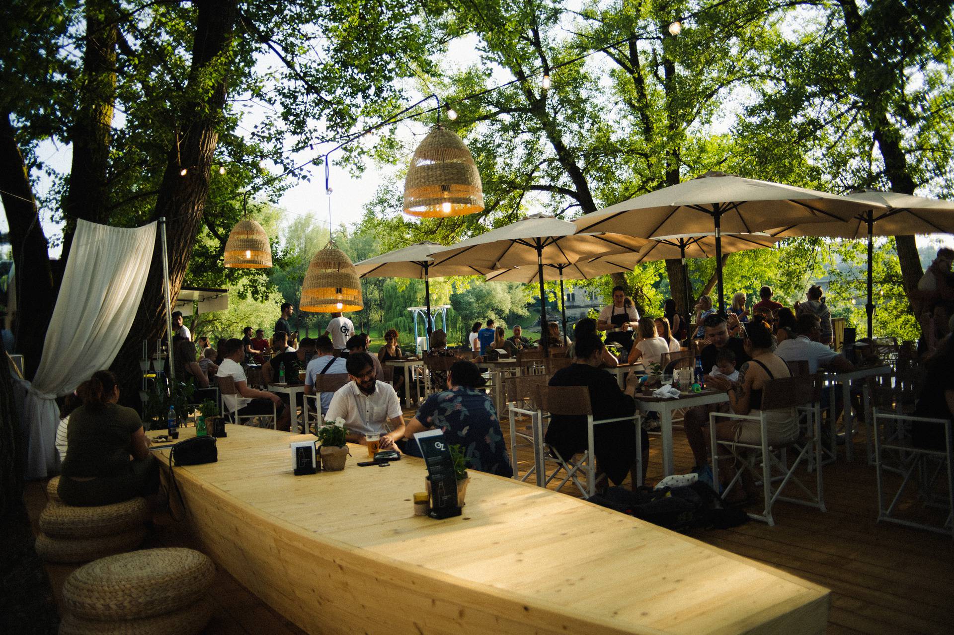 Beach bar na samo 45 minuta od Zagreba? Snackhouse Oz je novo hit mjesto ovog ljeta