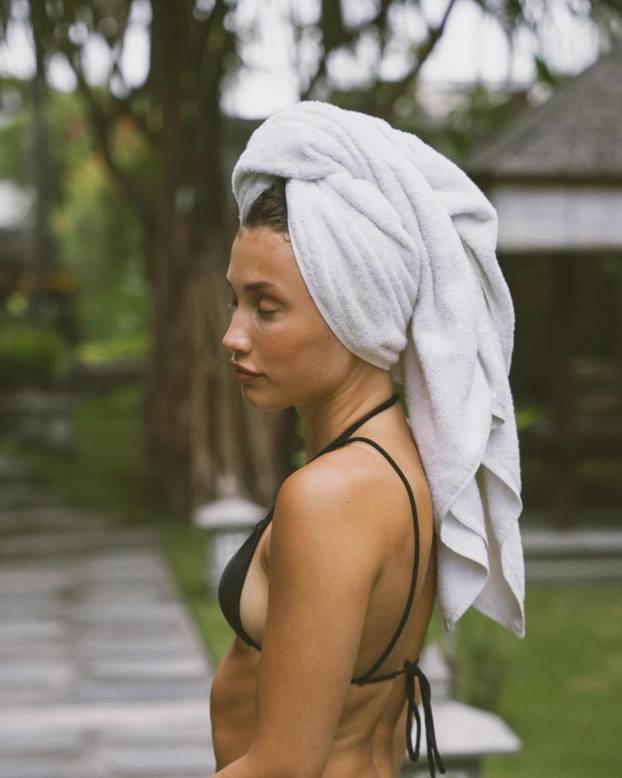 FOTO Ona ljubi heroja Maroka! Igra hokej, a objavama s plaže zaluđuje fanove na internetu