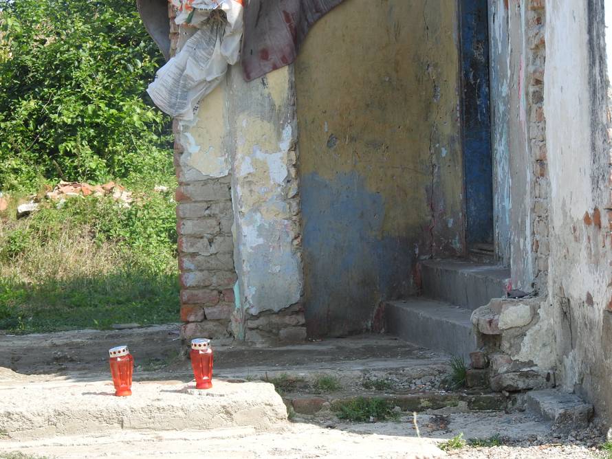 Jednogodišnje dijete  upalo u kantu punu vode i utopilo se