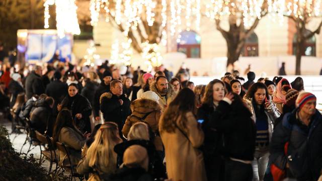 Odlična atmosfera na zagrebačkom Adventu