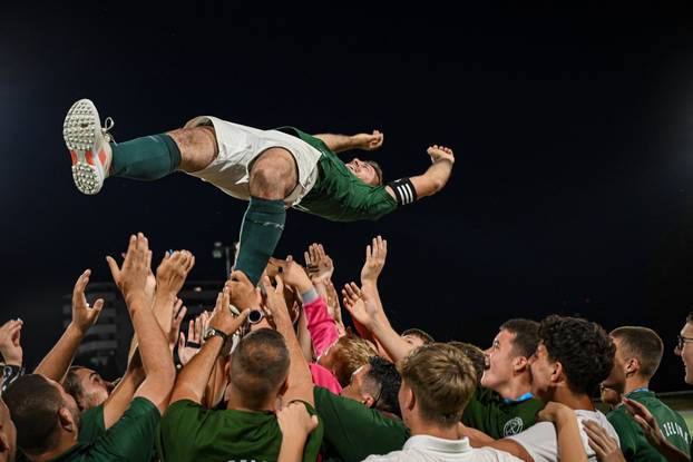 Zagreb: Hokej na travi