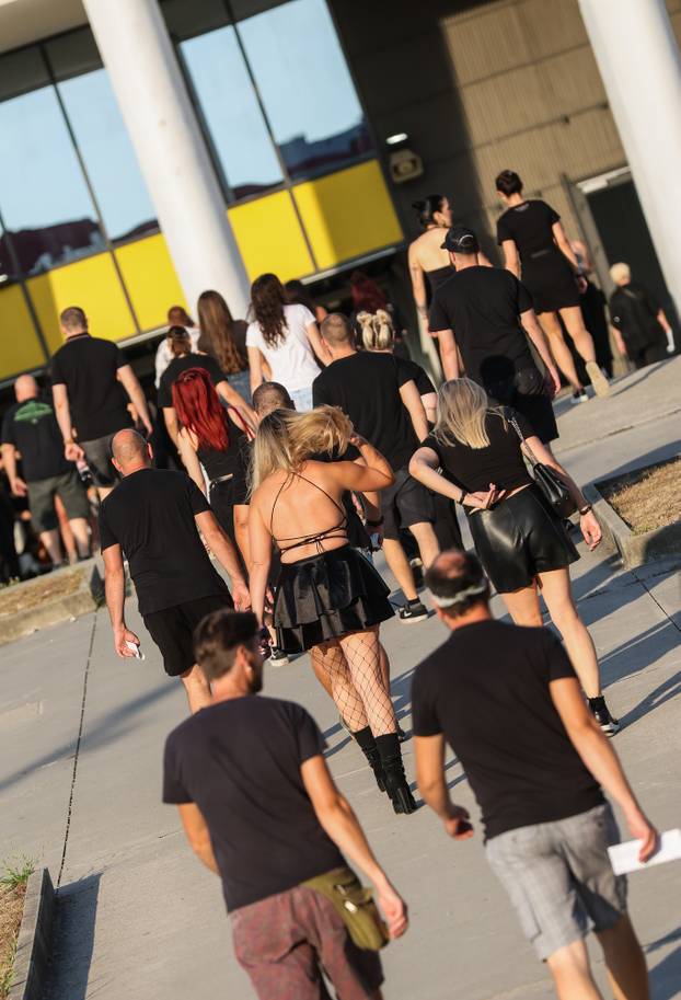 Zagreb: Atmosfera oko Arene uoci koncerta Marilyna Manson.