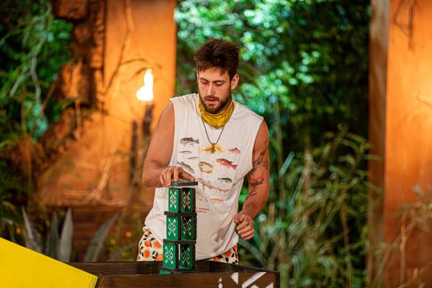 Luciano and Marko are fighting tonight to enter the Survivor finals