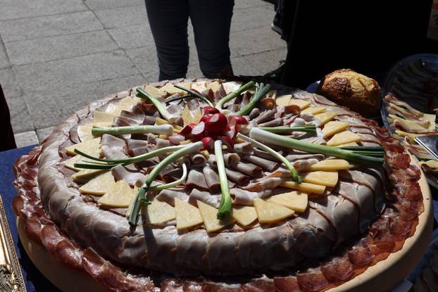 Šibenik: Podjela hrane na uskršnji ponedjeljak