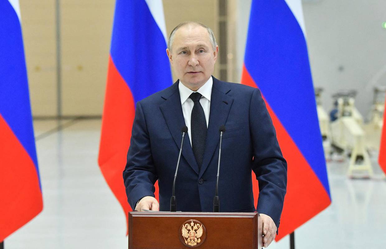 Putin: Zapad je sam sebi zabio gol kad su uveli sankcije Rusiji. Gospodarstva im propadaju