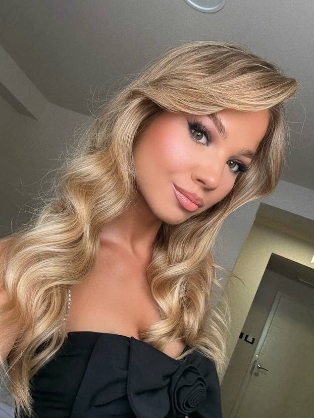 FOTO 'Vatreni' ju je zaprosio i dugo skrivao od javnosti: Čekao sam tri mjeseca da mi odgovori