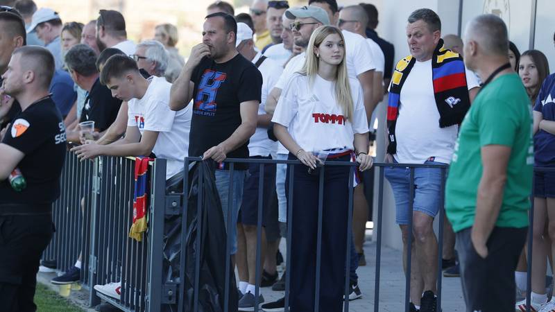 FOTO Malo mjesto živjelo za Hajduk! Pogledajte kadrove iz niželigaša koji je namučio 'bile'