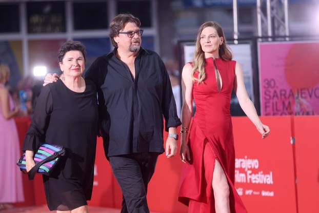 Brojne poznate osobe prošle su crvenim tepihom 30. Sarajevo Film Festivala 