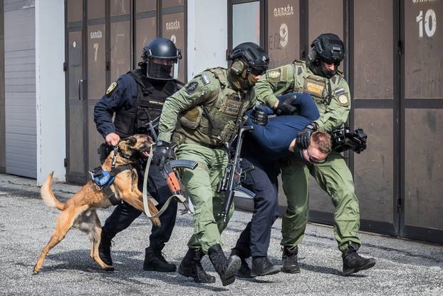 Split: Proslava 35 godina od osnutka postrojbe Specijalne jedinice Policije  BATT Split