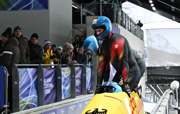 Bobsleigh - 4-man Heat 2