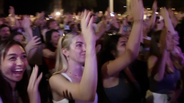 VIDEO Fantastična atmosfera i u Splitu: Građani plesali i pjevali uz taktove  'Rim Tim Tagi Dim'